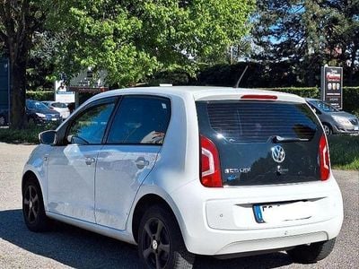 Usata VW up! 68 CV (50 kW) 2015 Bianco Utilitaria