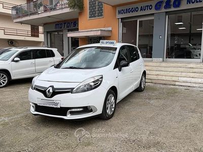 Usata Renault Scénic III 110 CV (80 kW) 2016 Monovolume