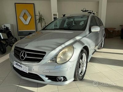 Mercedes R320