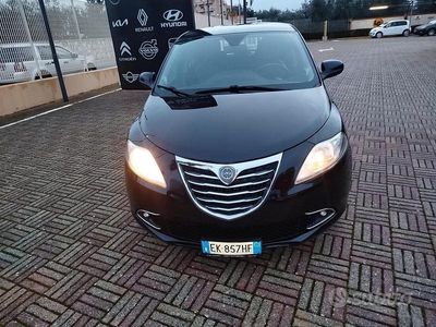 Usata Lancia Ypsilon Platinum 95 CV (69 kW) 2011 Nero Utilitaria