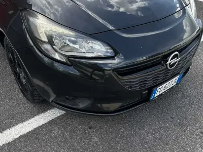 Usata Opel Corsa 90 CV (66 kW) 2017 Nero Utilitaria