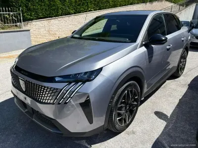 Usata Peugeot 3008 136 CV (100 kW) 2025 Grigio SUV
