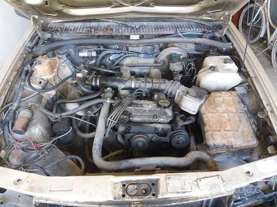 Usata Alfa Romeo 75 118 CV (86 kW) 1992 Grigio Berlina