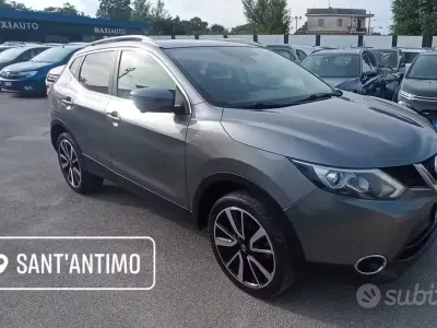 Usata Nissan Qashqai 131 CV (96 kW) 2016 Grigio SUV