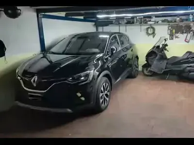 Usata Renault Captur 101 CV (74 kW) 2023 Nero SUV