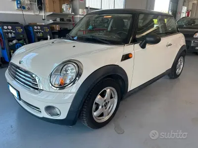 Usata Mini ONE 95 CV (69 kW) 2008 Beige Utilitaria