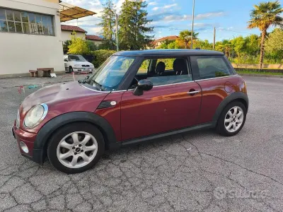 Usata Mini Cooper D Chili 109 CV (80 kW) 2007 Marrone Utilitaria