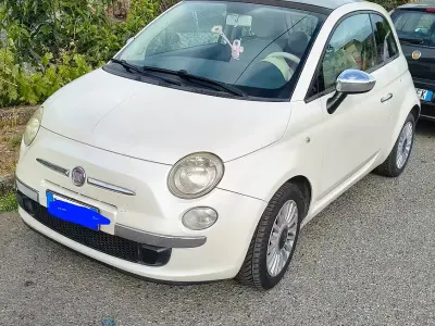 Usata Fiat 500 Lounge 69 CV (50 kW) 2008 Bianco Utilitaria