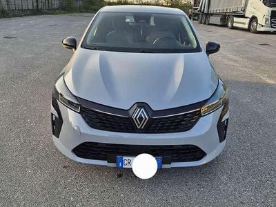 Occasion Renault Clio V Evolution 91 PK (66 kW) 2024 Sedan