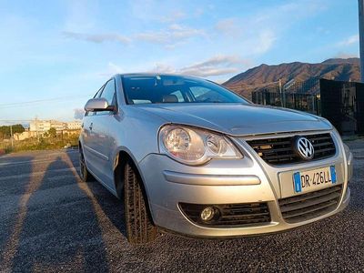 Usata VW Polo Comfortline 69 CV (50 kW) 2008 Argento Utilitaria