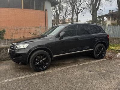 Usata VW Touareg 224 CV (164 kW) 2012 Nero SUV