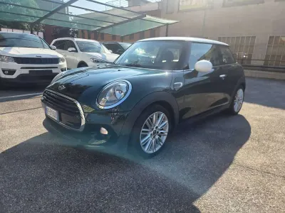 Usata Mini Cooper D Business 116 CV (85 kW) 2016 Other Utilitaria