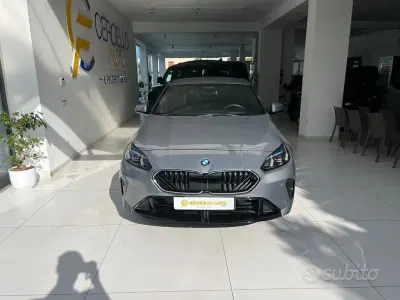 Usata BMW 118 M Sport 150 CV (110 kW) 2025 Grigio metallizzato Utilitaria