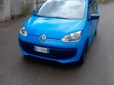 Usata VW up! 60 CV (44 kW) 2014 Bluazzurro Utilitaria