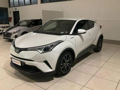 Usata Toyota C-HR Lounge 122 CV (89 kW) 2017 Bianco SUV