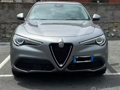 Usata Alfa Romeo Stelvio Super 160 CV (117 kW) 2020 SUV