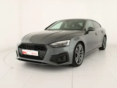 Usata Audi A5 Sportback S-Line 204 CV (150 kW) 2023 Grigio daytona perlato Utilitaria