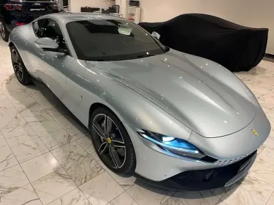 Usata Ferrari Roma 620 CV (456 kW) 2020 Grigio Coupé