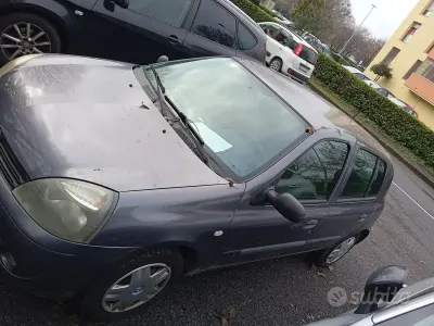 Usata Renault Clio 2005 Grigio Utilitaria
