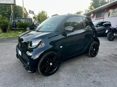 Usata Smart ForTwo Cabrio Brabus 109 CV (80 kW) 2018 Nero Cabrio