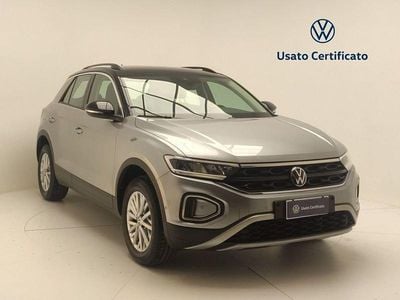 Grigio Usata 2024 VW T-Roc Life SUV | 28.900 € (Buon prezzo)