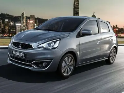 Usata Mitsubishi Space Star Invite 71 CV (52 kW) 2022 Bianco Utilitaria
