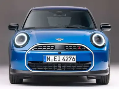 Nuova Mini Cooper Classic 156 CV (114 kW) 2025 Argento Utilitaria