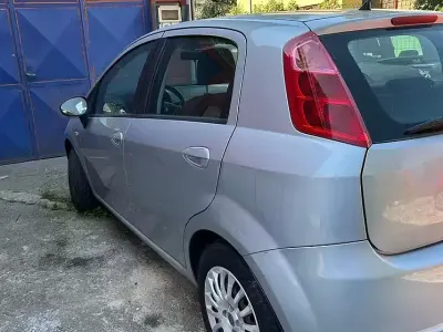 Usata Fiat Grande Punto 90 CV (66 kW) 2009 Grigio Utilitaria