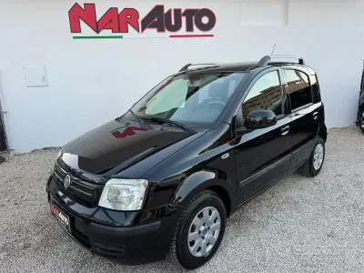 Begagnad Fiat Panda Dynamic 69 HK (50 kW) 2012 Svart Halvkombi