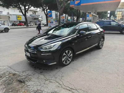 Usata Citroën DS5 So Chic 163 CV (119 kW) 2012 Nero Utilitaria