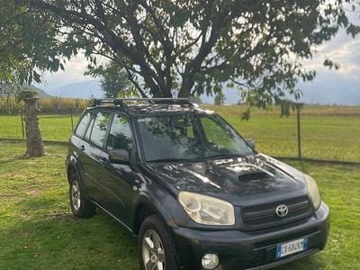Usata Toyota RAV4 116 CV (85 kW) 2005 Nero SUV