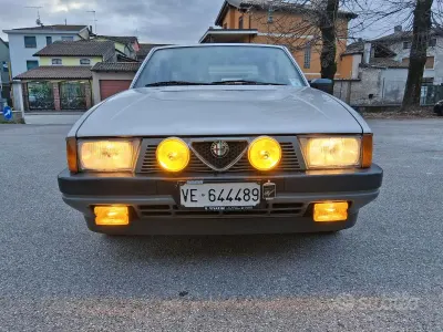 Usata Alfa Romeo 75 110 CV (80 kW) 1985 Berlina