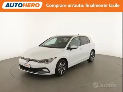 Usata VW Golf VIII Life 116 CV (85 kW) 2023 Bianco Berlina