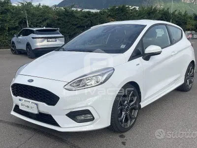 Usata Ford Fiesta ST-Line 86 CV (63 kW) 2018 Bianco Utilitaria