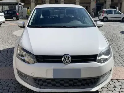 Usata VW Polo Comfortline 69 CV (50 kW) 2010 Bianco Utilitaria