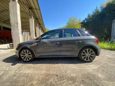 Usata Audi A1 Sportback Ambiente 82 CV (60 kW) 2016 Grigio Utilitaria