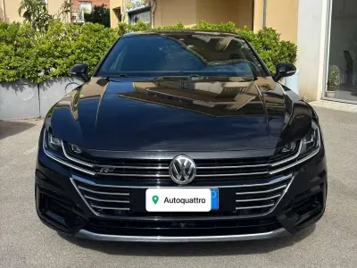 Usata VW Arteon Sportline 190 CV (139 kW) 2019 Nero Utilitaria