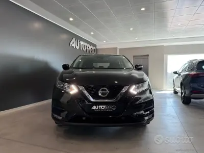 Usata Nissan Qashqai 140 CV (102 kW) 2020 Nero SUV