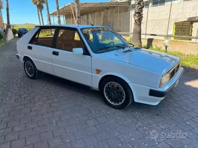 Usata Lancia Delta 140 CV (102 kW) 1986 Bianco Utilitaria