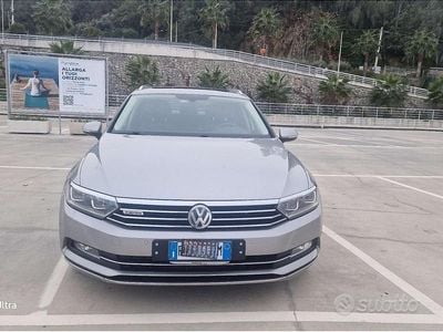 Usata VW Passat 240 CV (176 kW) 2017 Grigio Berlina
