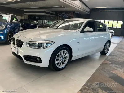 Usata BMW 118 Sport Line 150 CV (110 kW) 2015 Bianco Utilitaria