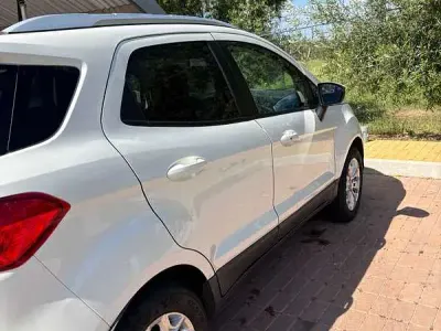 Usata Ford Ecosport Titanium 95 CV (69 kW) 2015 Bianco SUV