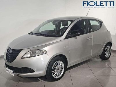 Usata Lancia Ypsilon S 95 CV (69 kW) 2014 Argento Utilitaria