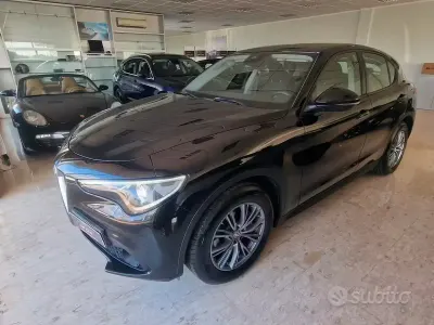 Usata Alfa Romeo Stelvio 160 CV (117 kW) 2020 Nero SUV