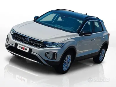 Usata VW T-Roc R-line 110 CV (80 kW) 2024 Bianco SUV
