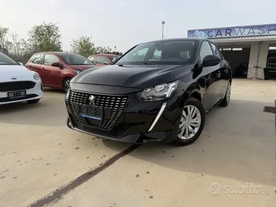 Usata Peugeot 208 Allure 102 CV (75 kW) 2022 Nero Utilitaria