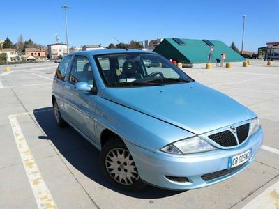 Lancia ypsilon 1999