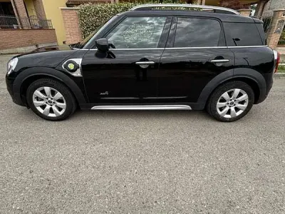 Usata Mini Countryman 136 CV (100 kW) 2020 Nero SUV