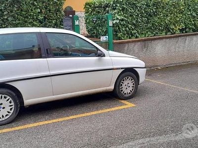Usata Lancia Ypsilon 1998 Utilitaria