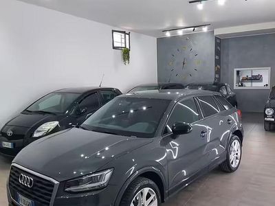 Usata Audi Q2 Sport 116 CV (85 kW) 2017 Grigio SUV